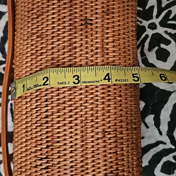 Rattan crossbody bag - Picture 8 of 10